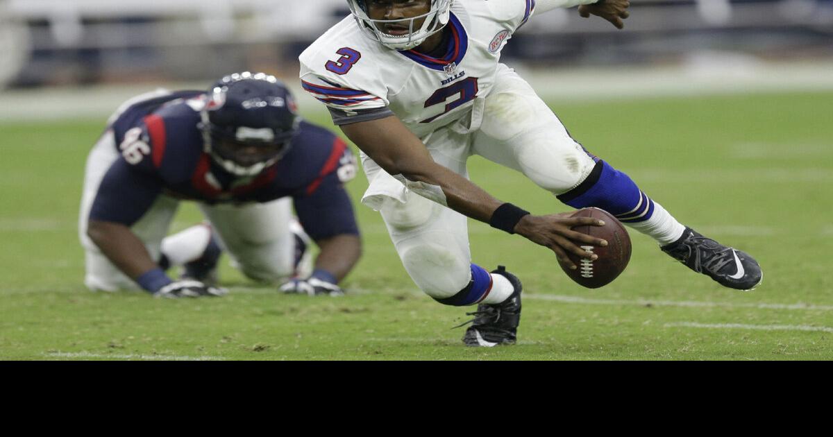 Buffalo Bills bench quarterback EJ Manuel
