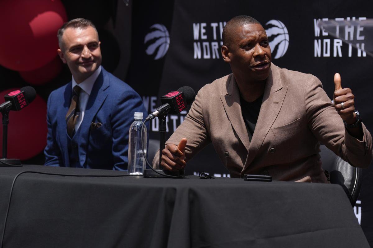 Toronto Raptors Gear Is On Massive Sale Right Now - Narcity