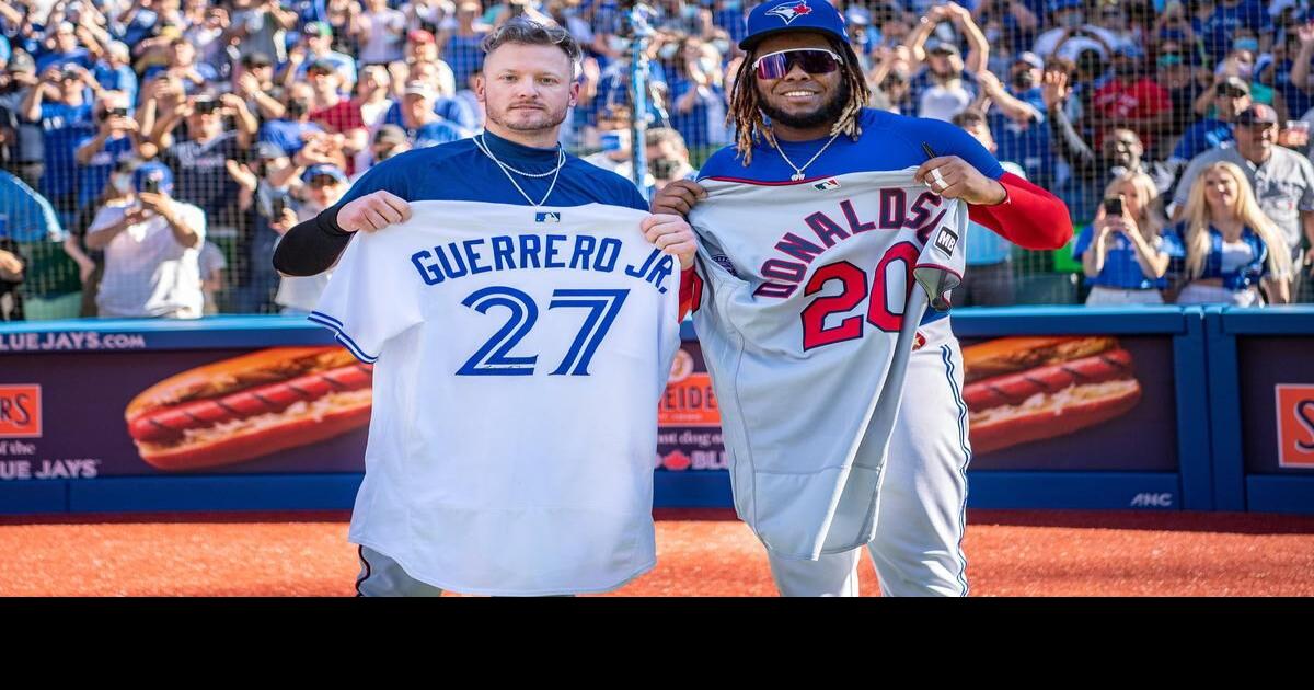 Blue Jays star Guerrero Jr. and former MVP Donaldson swap jerseys - Sports  Illustrated Toronto Blue Jays News, Analysis and More