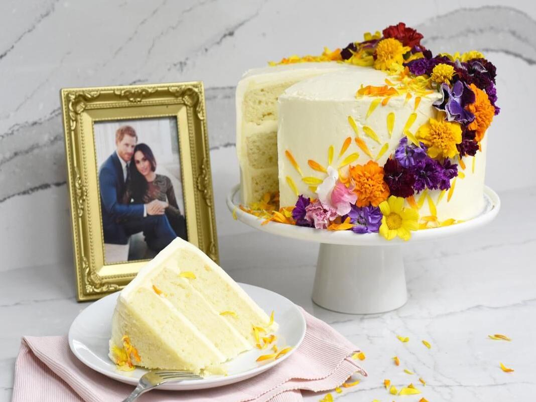 Photos: See Royal Wedding Cakes Through History (Including Harry and  Meghan's) - Parade