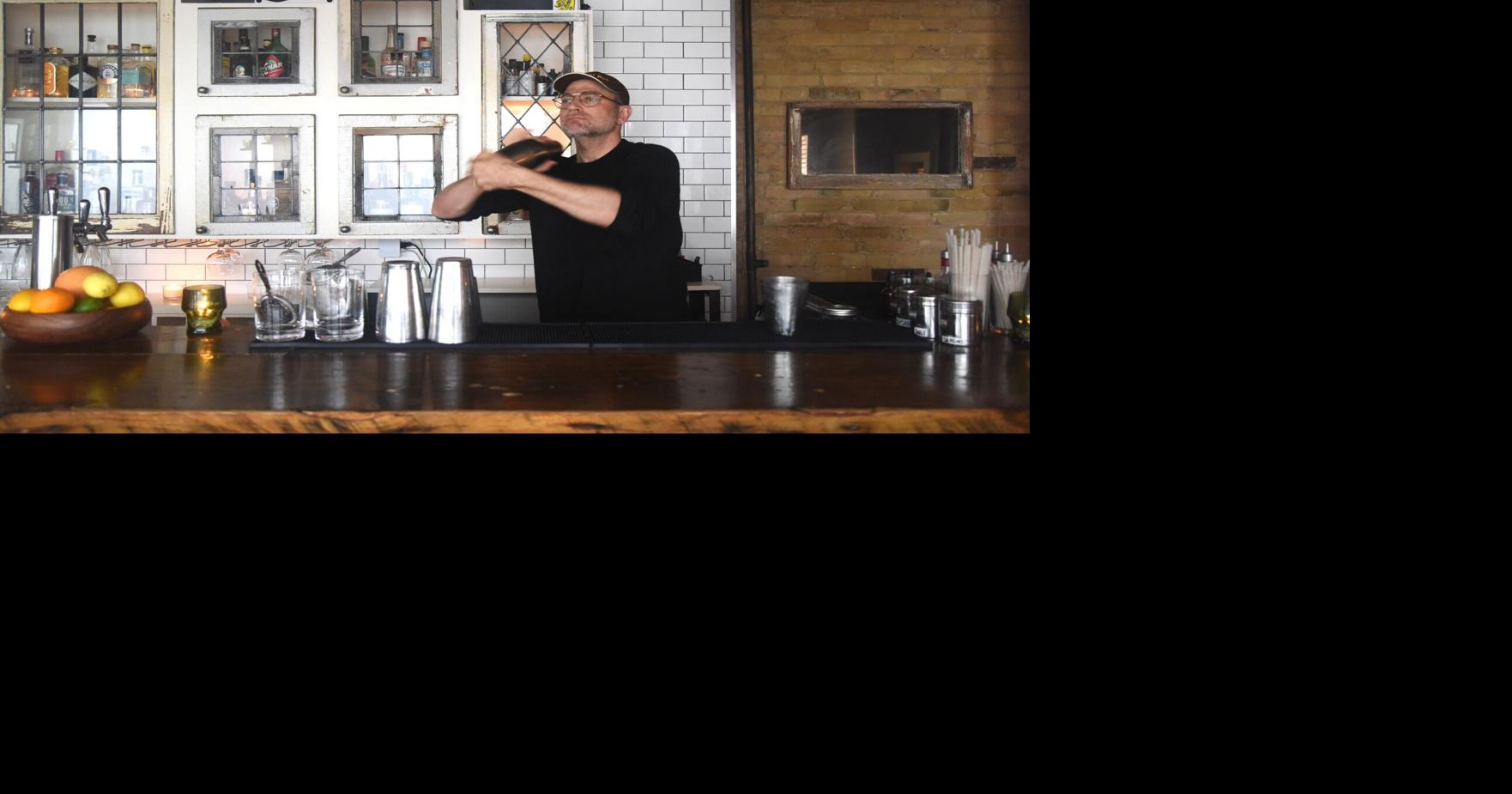 Why a  absinthe cocktail in Toronto has stayed on the menu for 12 years
