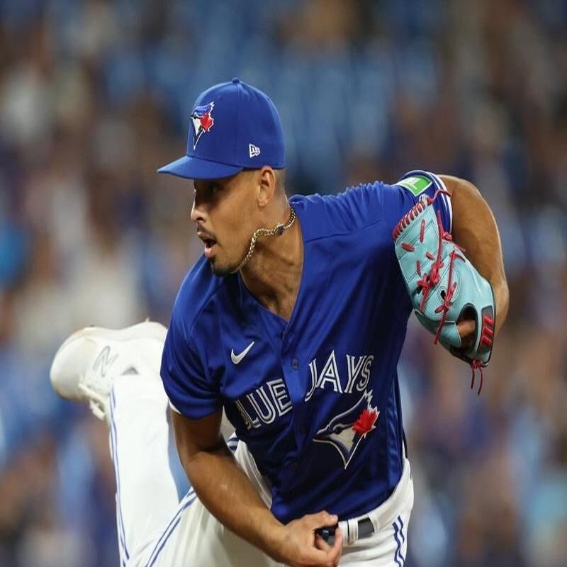 Toronto Blue Jays edge Cincinnati Reds 4-3