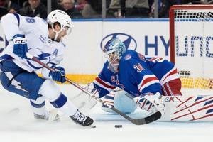 Hagel scores twice as Lightning beat Rangers 4-1 and extend winning streak to 7 games