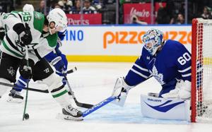 Stankoven, Duchene lead Stars over Leafs, hand Toronto third straight regulation loss