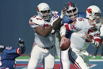 Cardinals 3-time Pro Bowl left tackle Luis Sharpe has died at 65