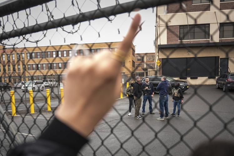 Mayor of Newark, New Jersey, released after arrest at immigration detention center