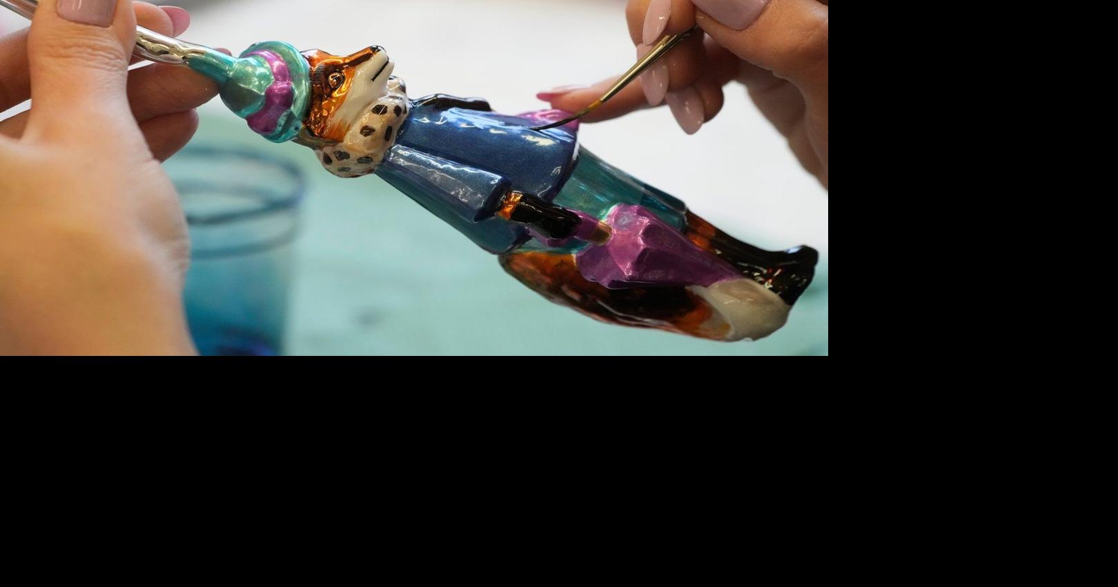 The Polish 'magicians of glass' who create Christmas baubles for clients worldwide