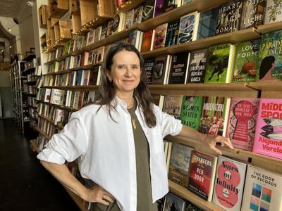 en-martha-sharpe-guide Martha Sharpe at Flying Books at Neverlan