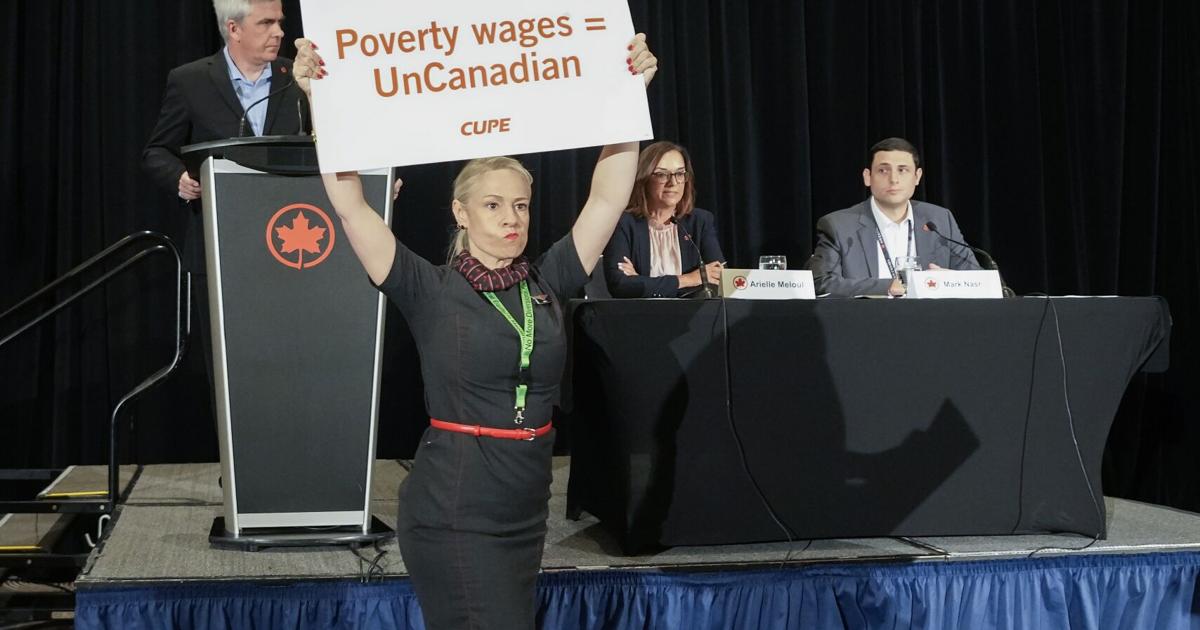 Air Canada flight attendants’ union rejects arbitration request