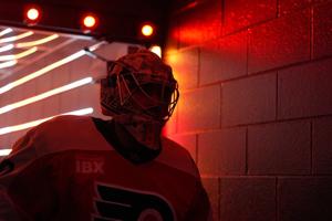 Flyers move to brink of sweep of Penguins with Game 3 win as Vladar shakes off injury in net