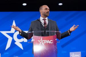 Brazilian judge issues arrest warrant for Eduardo Bolsonaro, brother of a presidential candidate