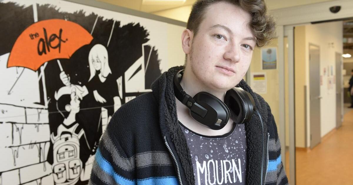 ‘I couldn’t afford to go anywhere.’ Calgary’s transit pass is breaking barriers ‘I couldn’t afford to go anywhere.’ Calgary’s transit pass is breaking barriers