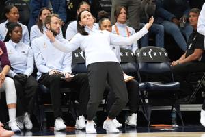 Tempo coach Brondello suspended for comment about Reese