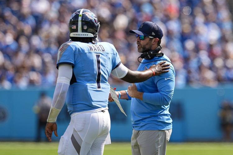 Boos and chants of 'Fire Callahan' heard during Titans' 41-20 loss to the Colts