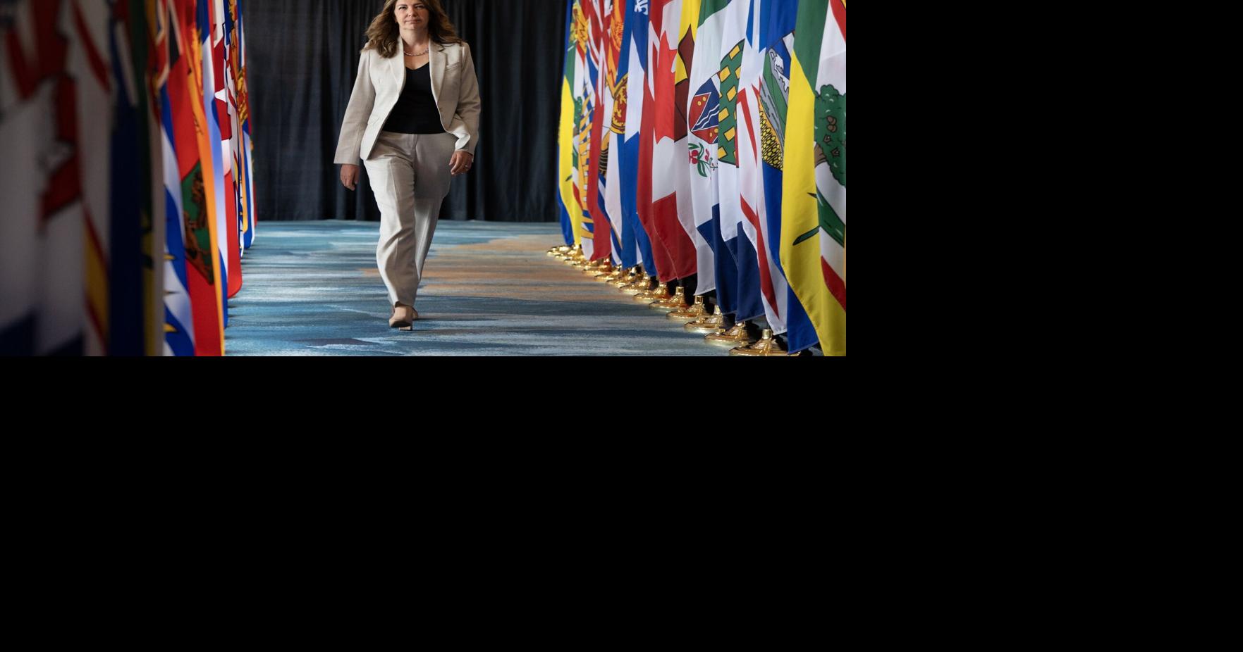 Why would Danielle Smith vacation in the U.S as we fight a trade war with the U.S.?