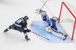 Utah routs Kraken 7-1, snapping Seattle's 3-game winning streak