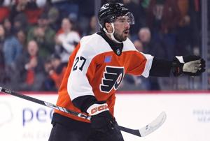 Flyers sign forward Noah Cates to $16 million extension