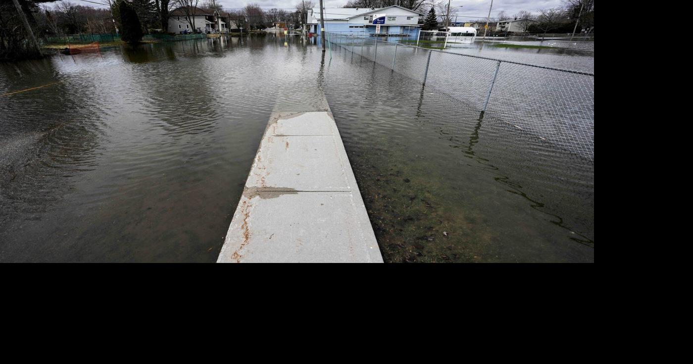 Feds reports progress on climate adaptation but climate groups say it isn't enough