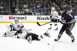 Ducks deny Kings chance to clinch playoff spot with 3-1 Freeway Faceoff win