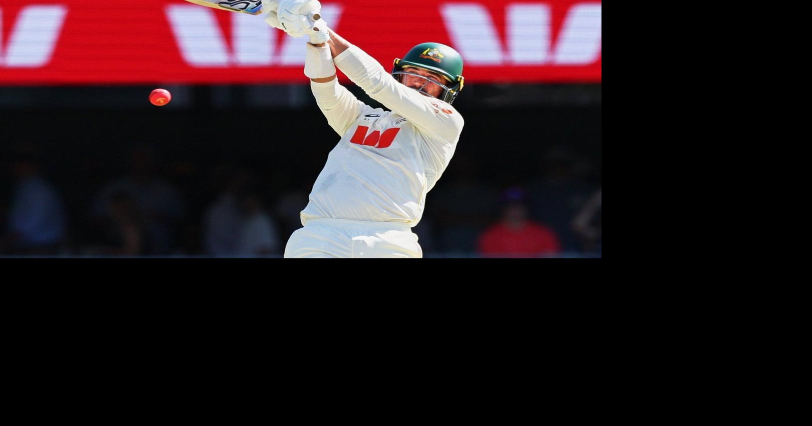 Starc’s unbeaten 46 extends Australia’s lead to 116 on Day 3 of 2nd Ashes test