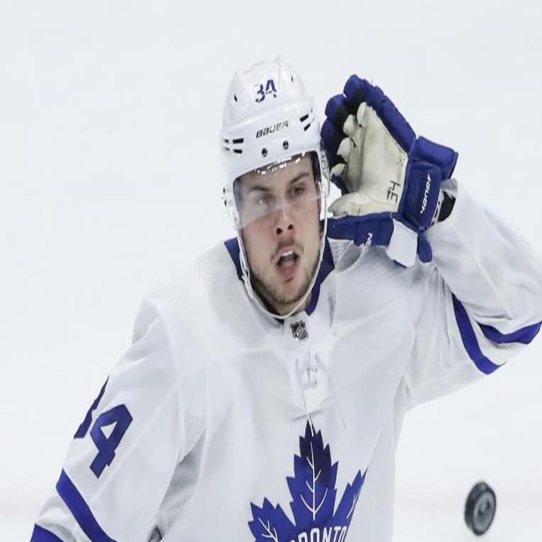 Connor McDavid completely undresses Maple Leafs' Morgan Rielly