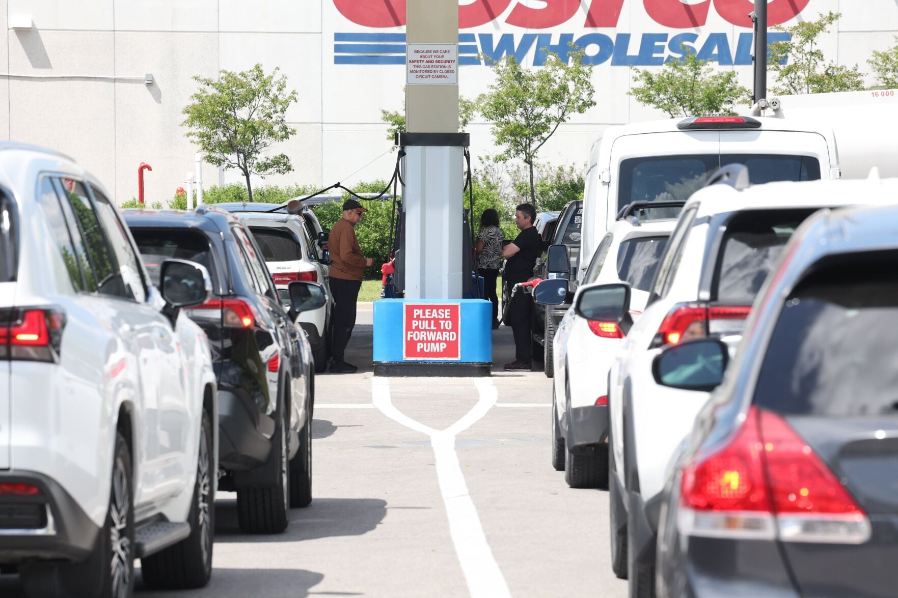 Toronto gas prices drop 10 Cents