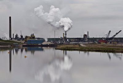 Alberta government to create standards for releasing oil tailings into environment