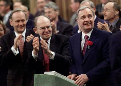 Paul Martin budget 2000.JPG