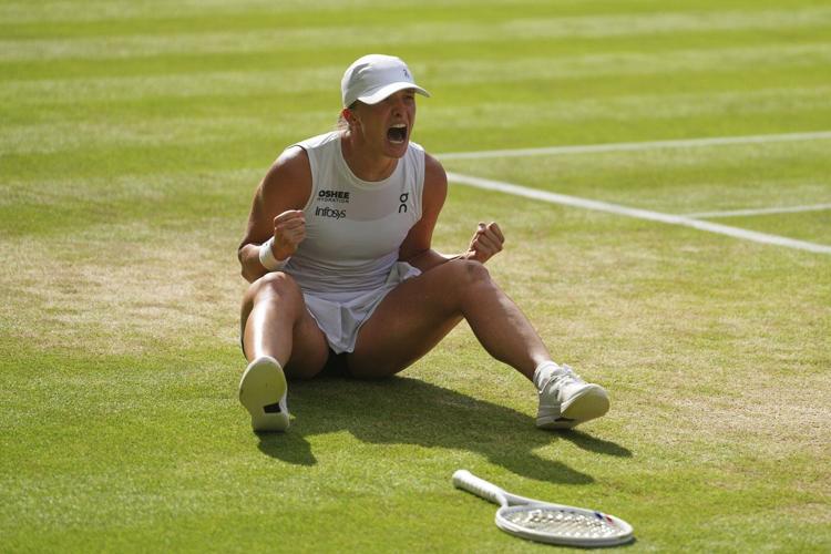 Iga Swiatek defeats Amanda Anisimova 6-0, 6-0 to win her first Wimbledon title