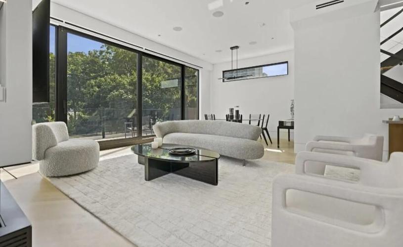 Industrial Warehouse Spaces - livethehalllofts.com