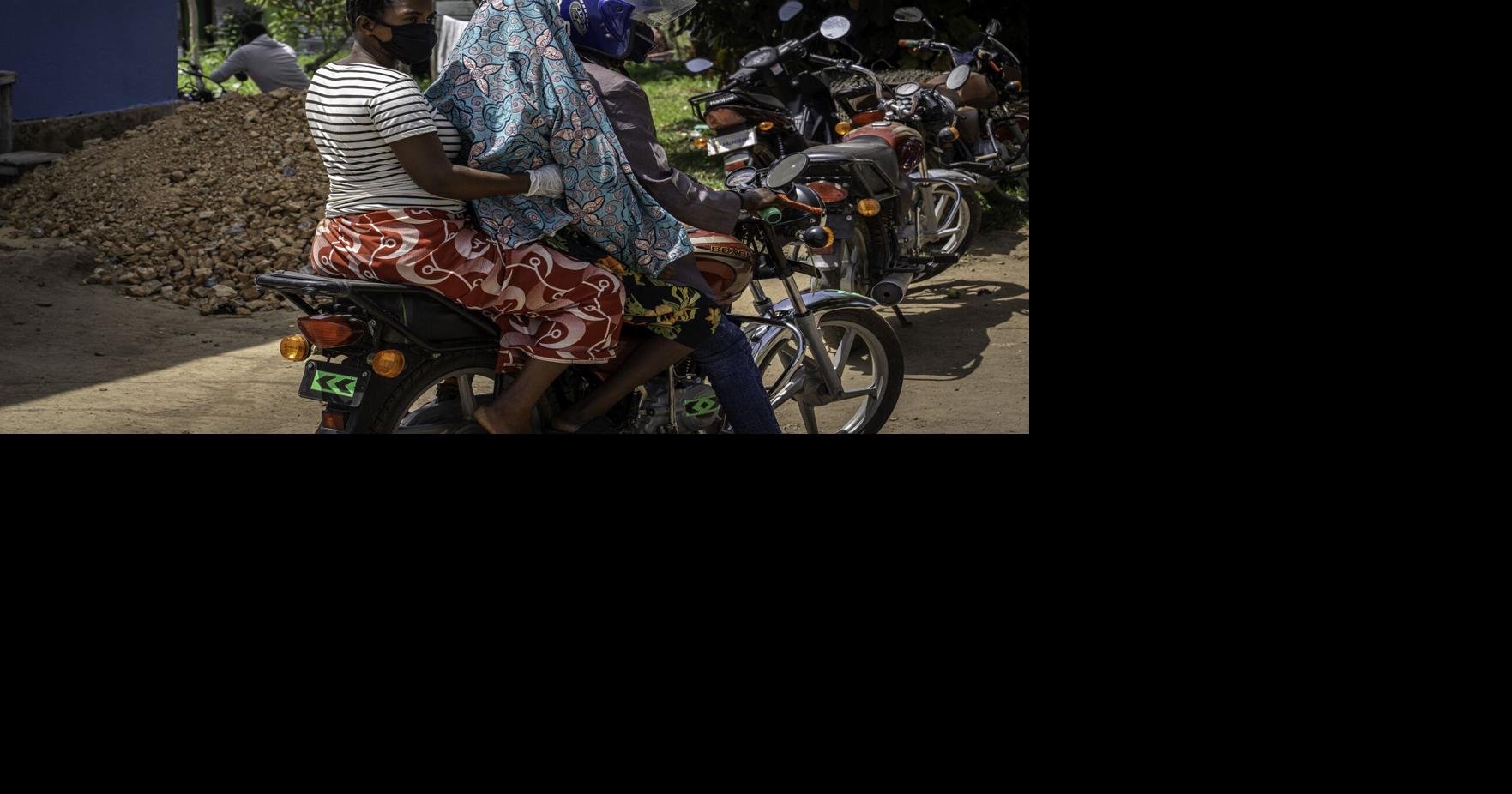 Canada suspends admissions of residents of countries hit by Ebola