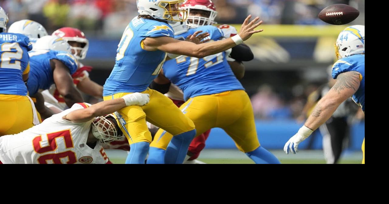 With two backup tackles and a sprained ankle, Justin Herbert perseveres in the Chargers' narrow loss