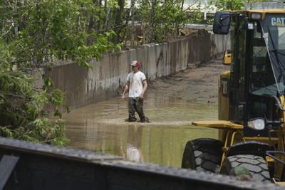 FEMA's acting chief says agency will shift more disaster recovery responsibilities to the states