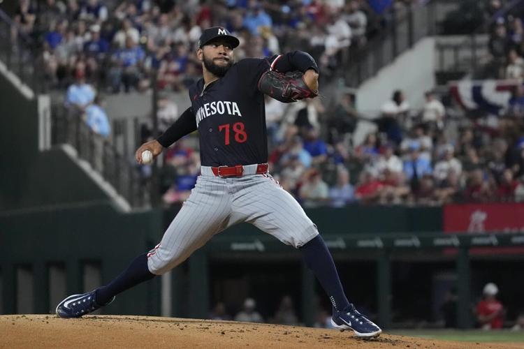 Carlos Santana puts the Twins ahead again, this time with 3-run HR in 4-3 win over Rangers