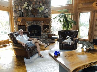 Main-log-chalet.jpg