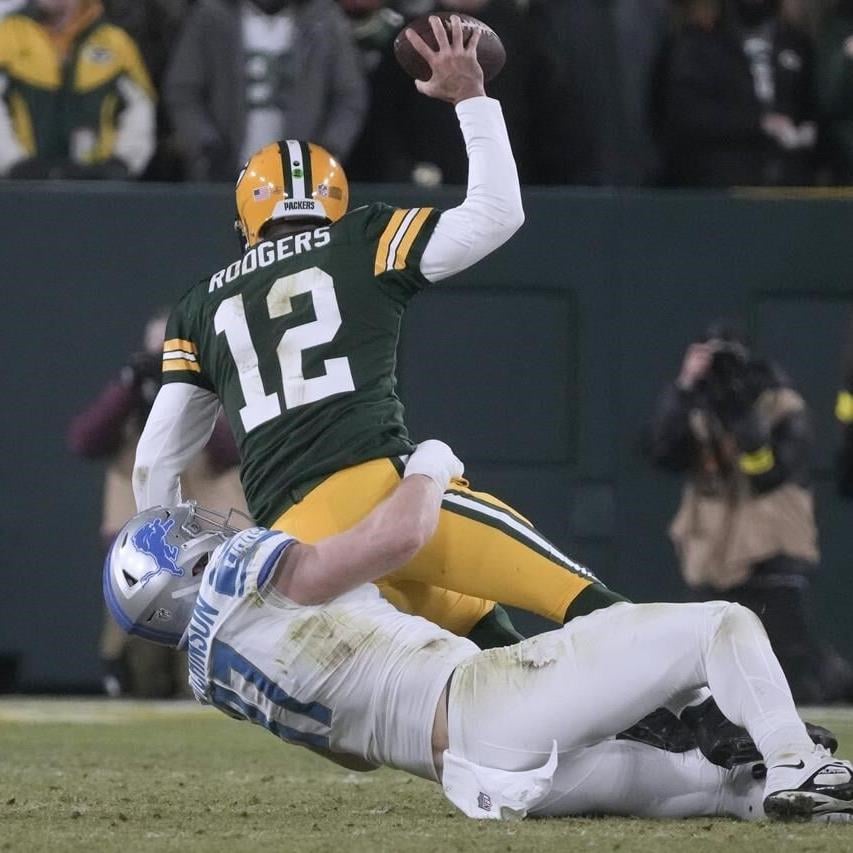 Packers squander playoff opportunity, lose 20-16 to Lions in