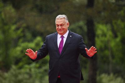 Hungarians rally in mass protest against bill allowing blacklisting of Orbán critics