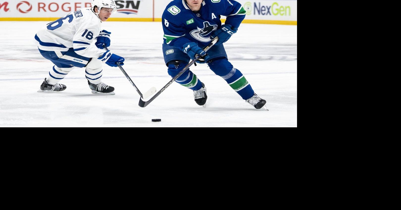 Elias Pettersson, Vancouver Canucks not dwelling on difficult season