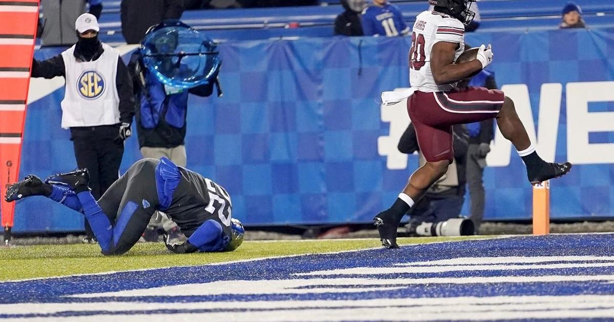 South Carolina pulls out of Gasparilla Bowl, game cancelled