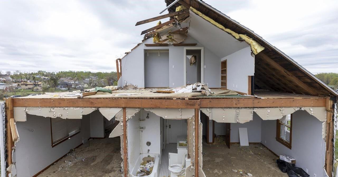 Tornadoes kill four in Oklahoma, leaving trail of destruction and thousands without power - Vimarsana News