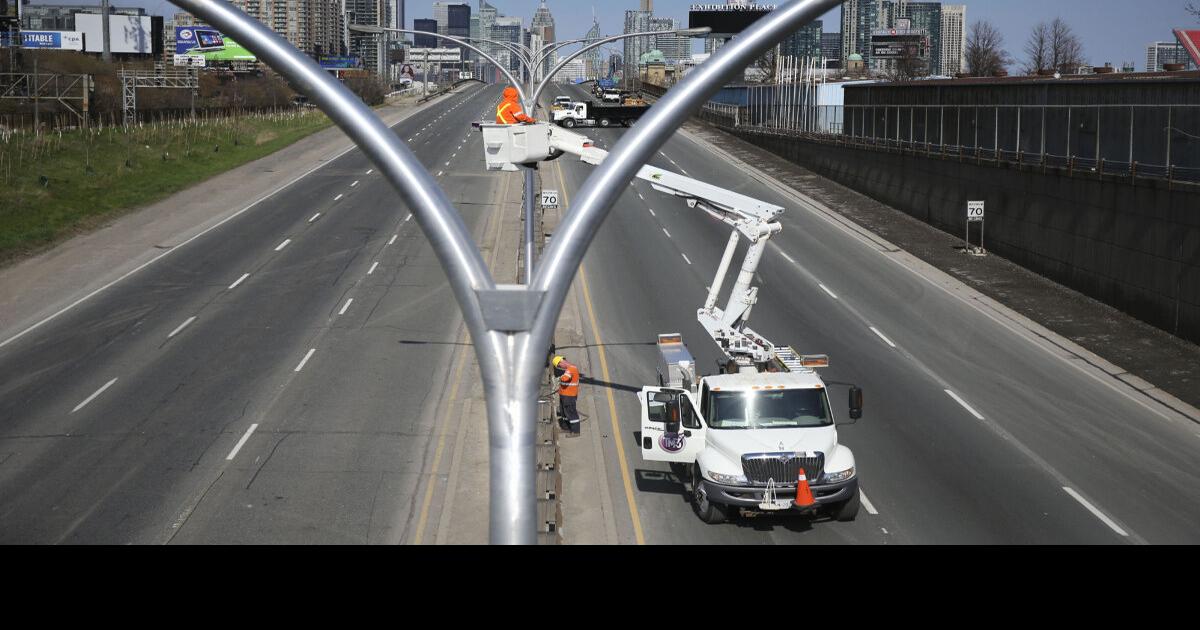 Gardiner among Toronto road closures this weekend