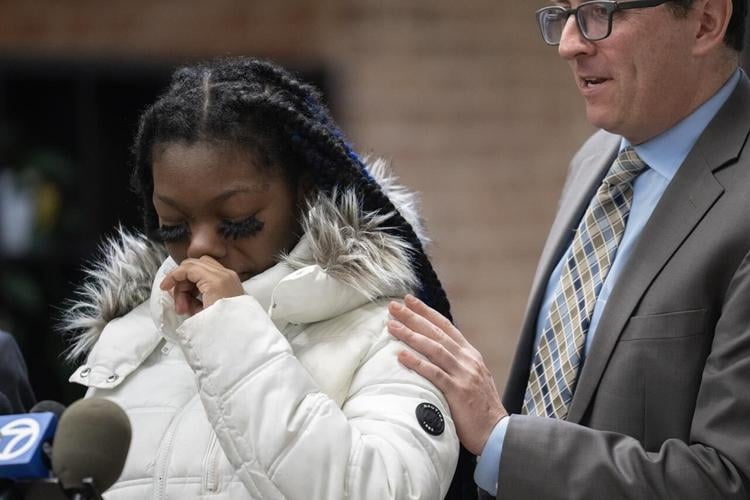 Lawsuit: Illinois agency wrongfully imprisoned children