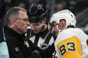 Vince Dunn scores go-ahead goal as Kraken beat Penguins 4-1
