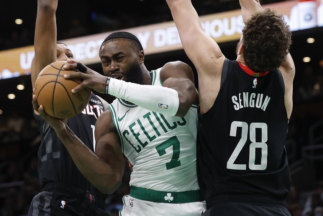 Celtics rout Rockets 145-113 to improve to 19-0 at home