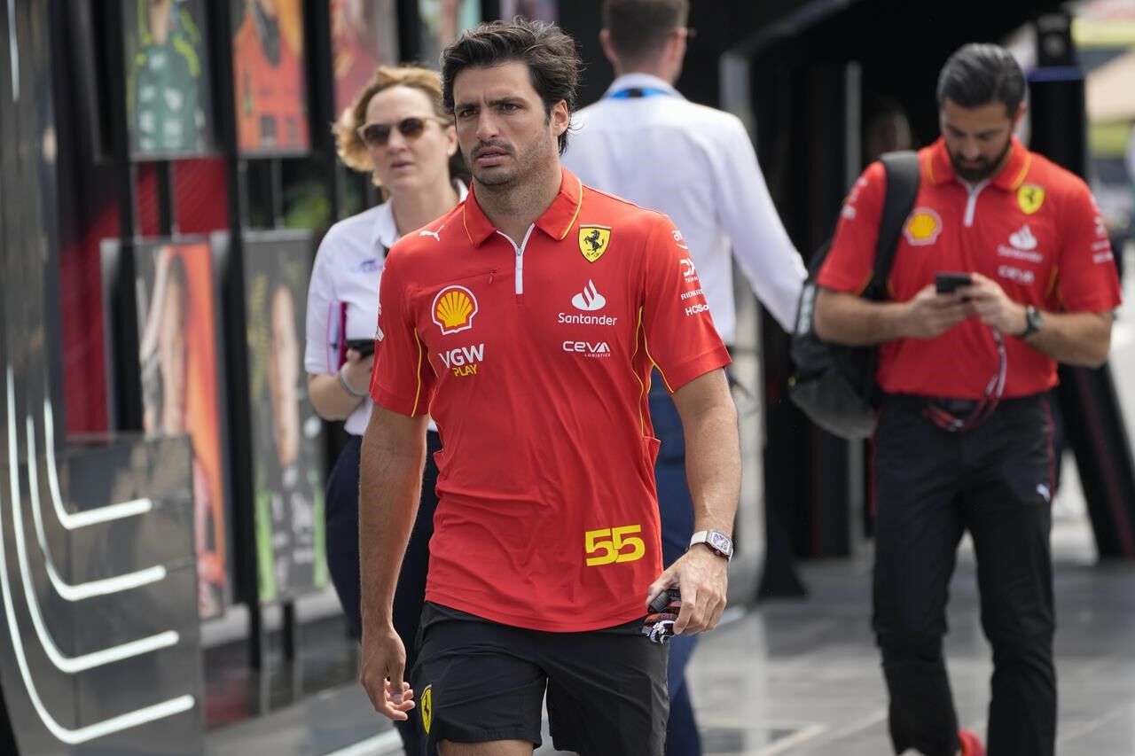 Ferrari s Carlos Sainz Jr. out of Saudi GP with appendicitis. Oliver