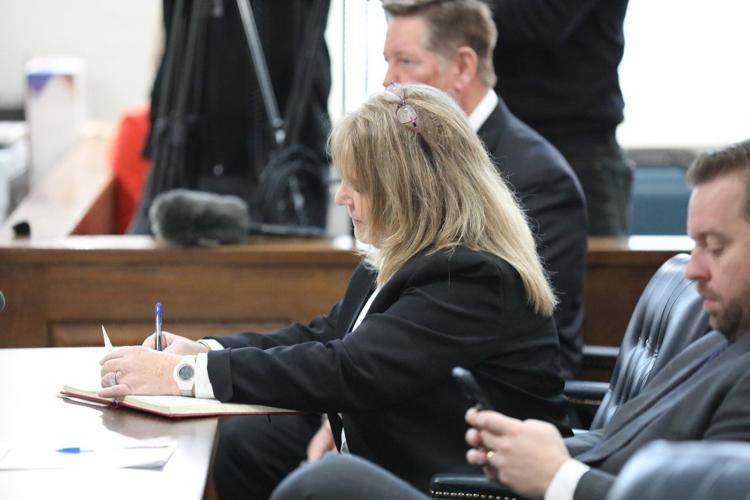 Court clerk who helped with Alex Murdaugh's trial pleads guilty to ...