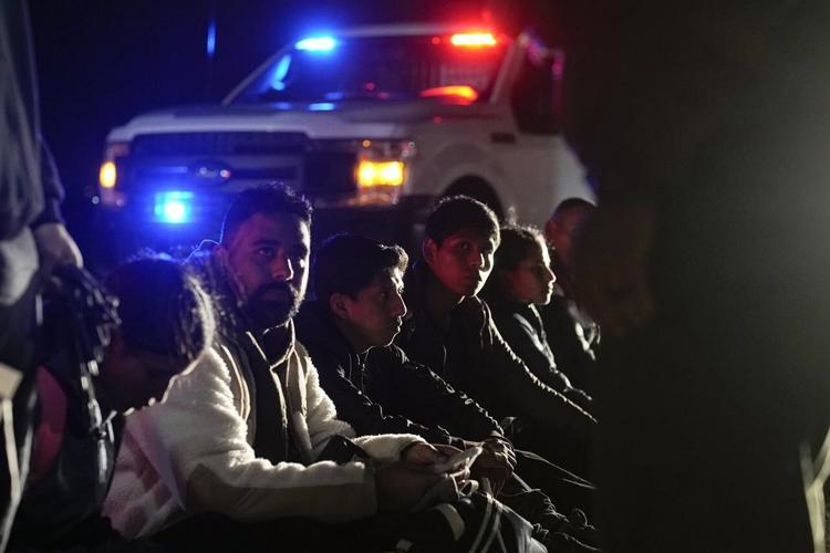 US launches online system to seek asylum on Mexican border