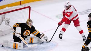 Swayman stops 24 shots for 1st shutout of season as Bruins beat Red Wings 3-0