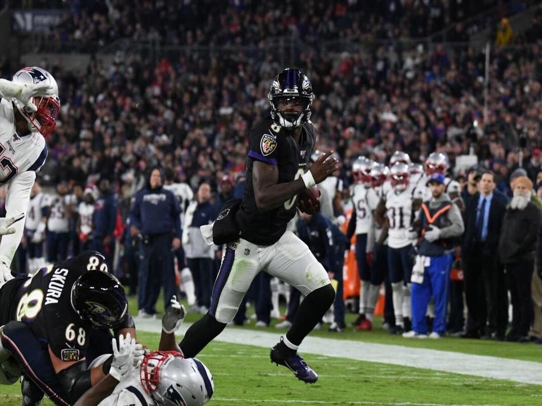 Unbeaten no more, Patriots fall to Jackson and Ravens 37-20