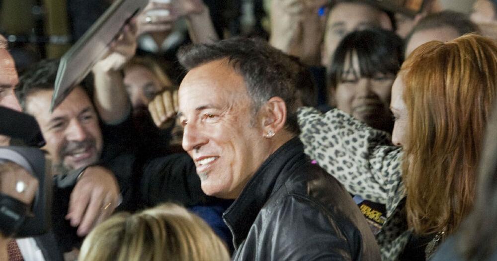 Bruce Springsteen oozes cool on the TIFF red carpet